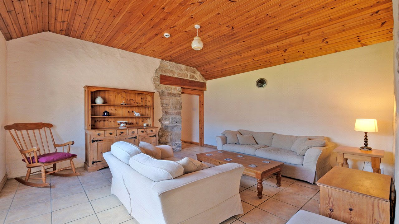 Lounge/ Family Room