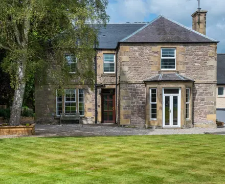 Stunning Georgian property for sale in attractive Scottish Borders town: Mansefield 008