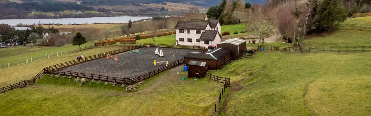 Lovely equestrian property with glorious views: Clamhan Lodge 7