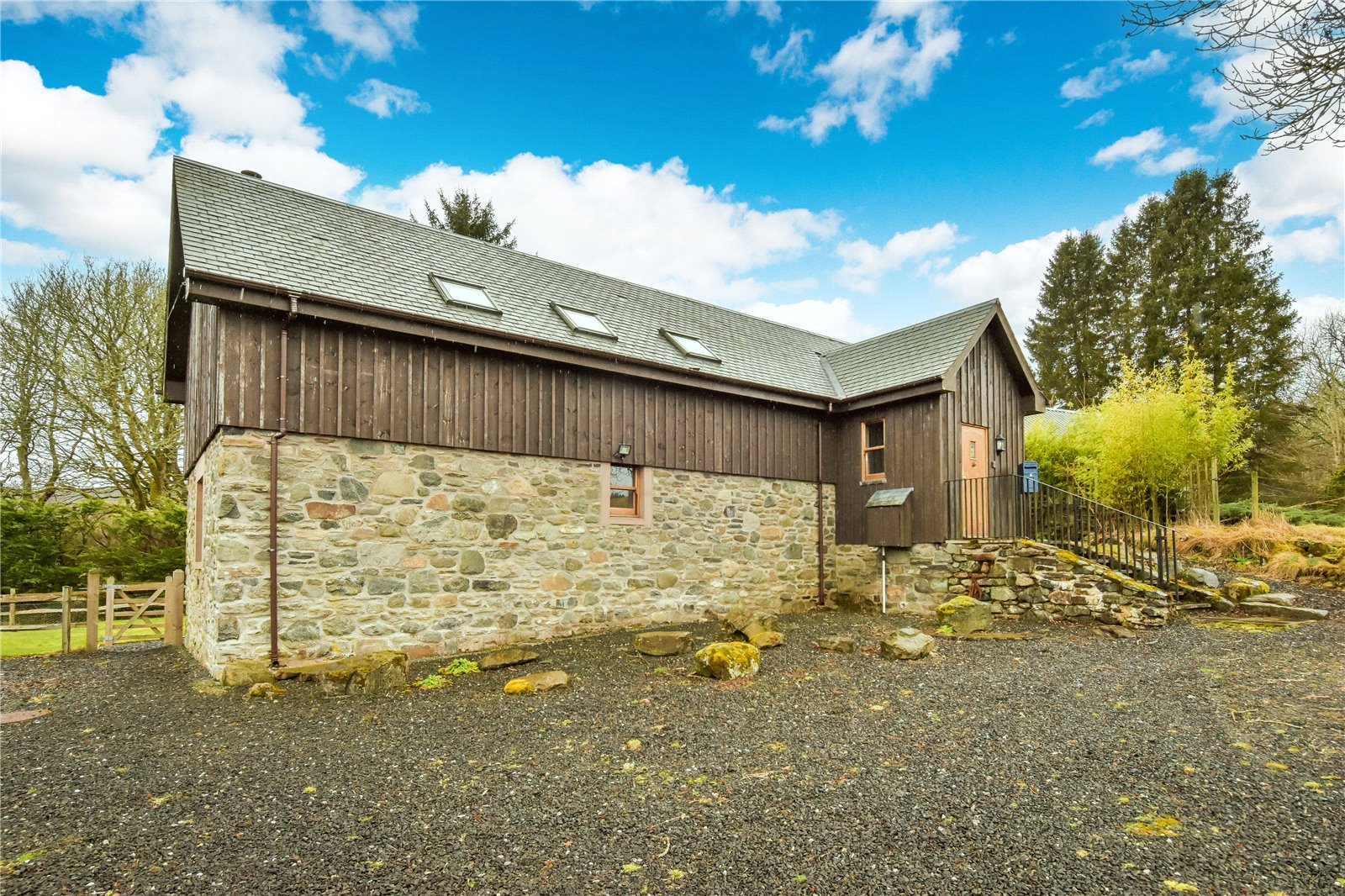 Strathview Barn