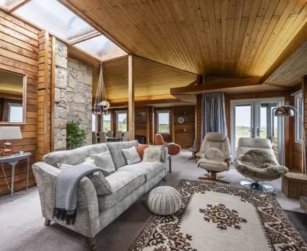 The Weekly Round Up | 26/04/24: Hideaway Portmahomack Sitting Room (Large)