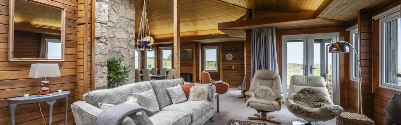 The Weekly Round Up | 26/04/24: Hideaway Portmahomack Sitting Room (Large)