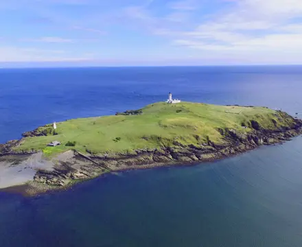 Selling a tranquil private island with journalists taking note: 1531238586 Ross Island 2 808X455