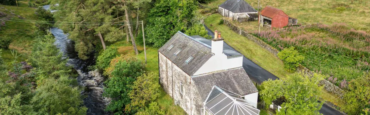 Splendid isolation in the Ettrick Valley: Brockhoperig 1 (1)