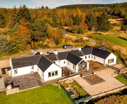 Luxury family home in private rural setting: Abn240146 03