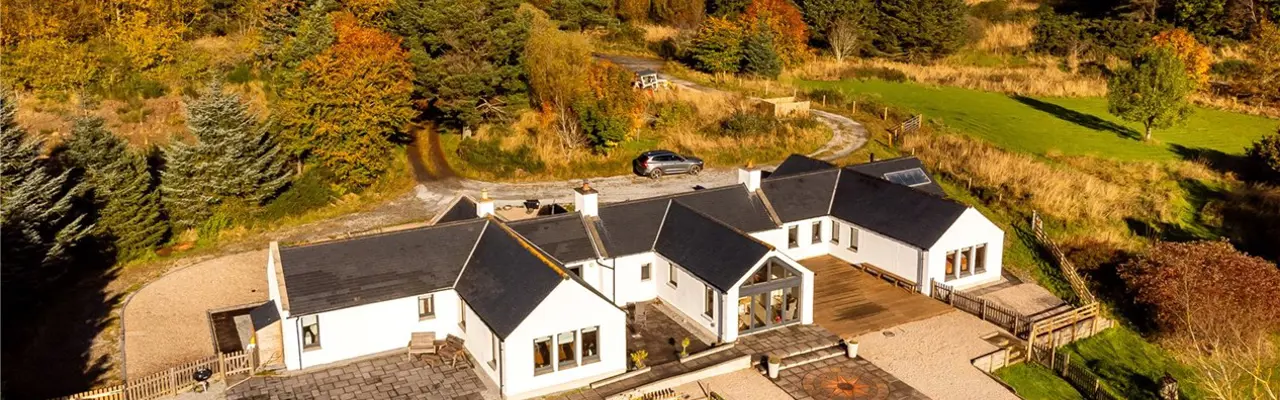 Luxury family home in private rural setting: Abn240146 03