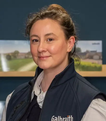 Photo of Sarah Hall