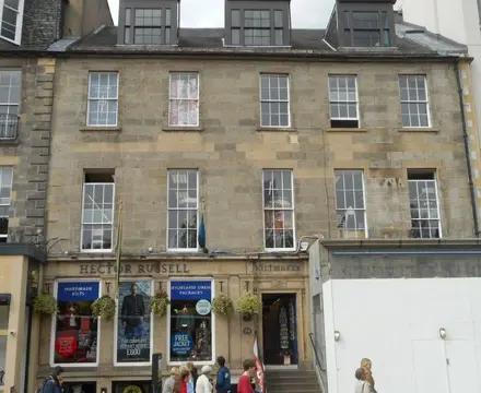 1608028915 95 Princes Street 808X455