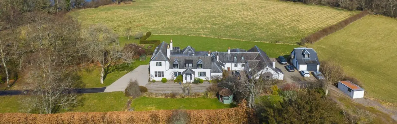 Exceptional country house on the banks of Loch Lomond: Gartochraggan 1 Large