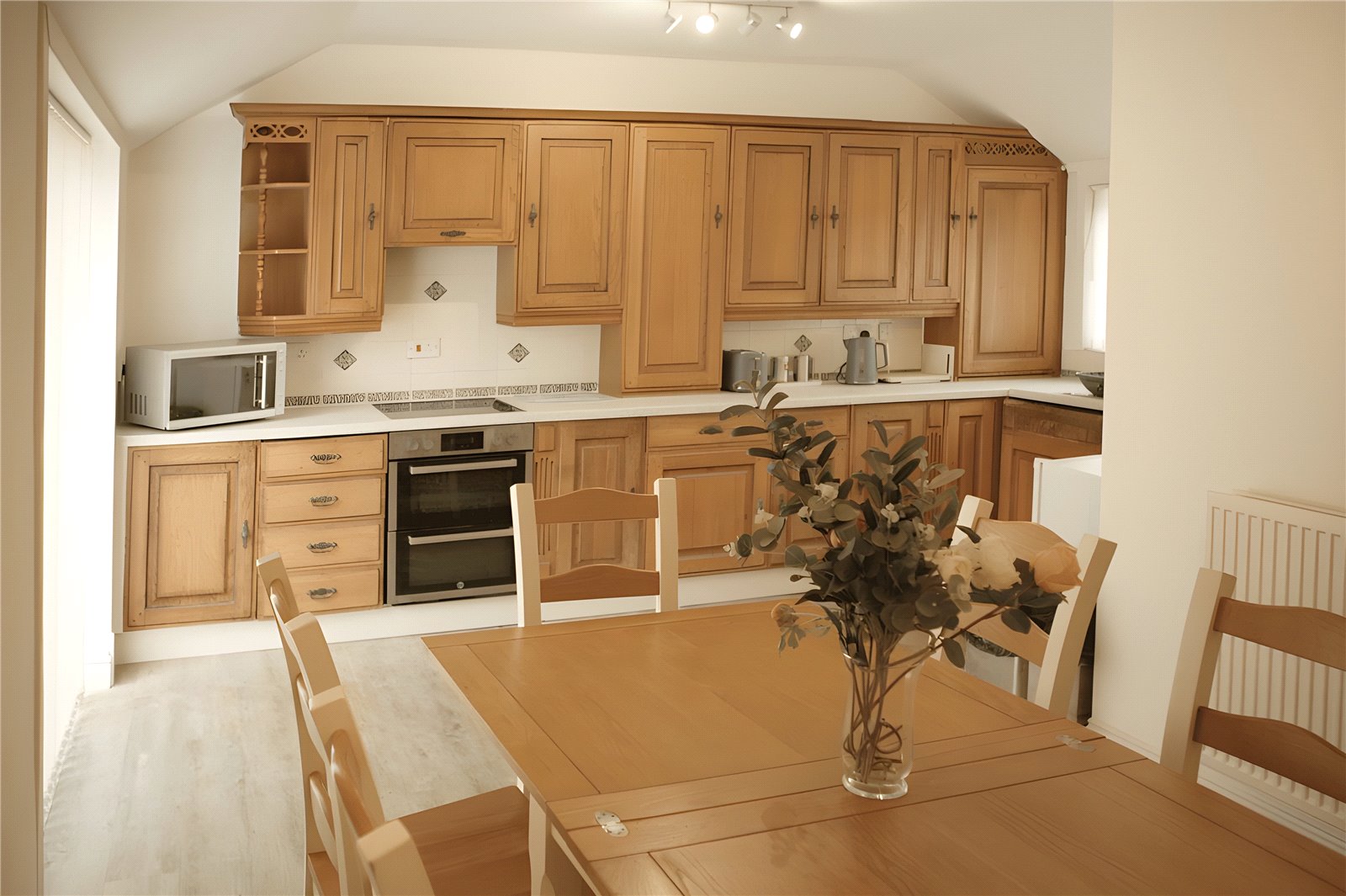 Kitchen/Dining