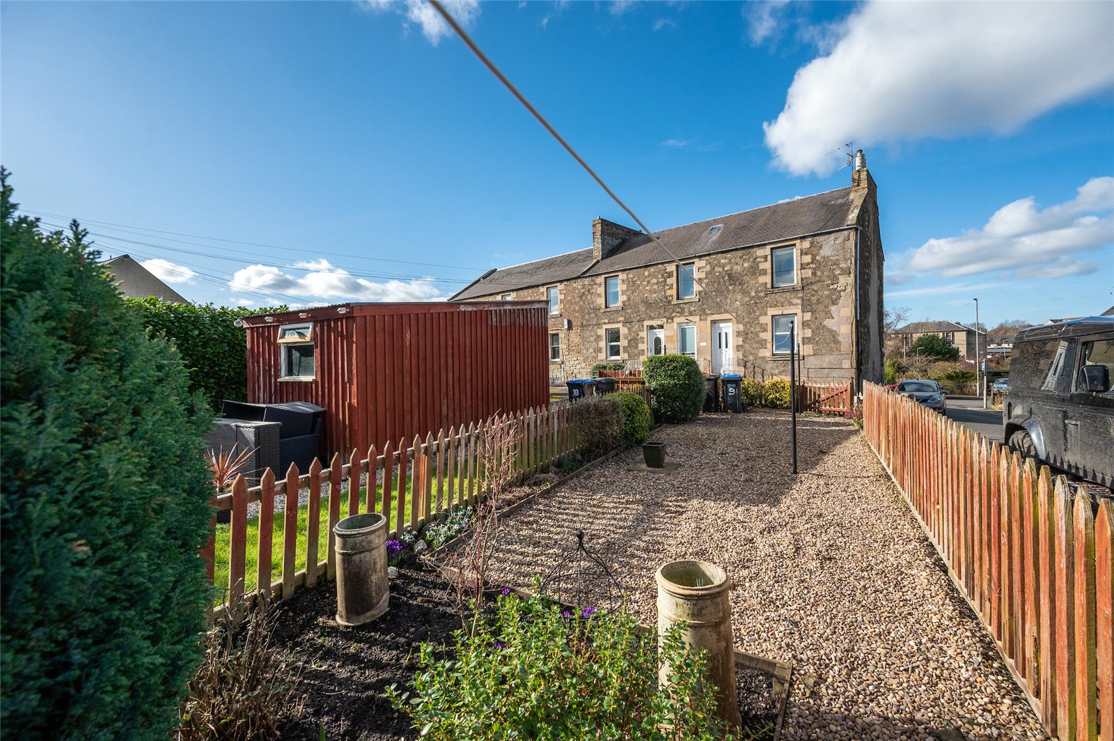 Garden To House