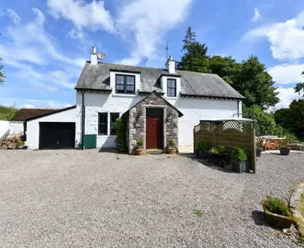 Top Marks for Former Schoolhouse: Garden Cottage 1 (Large)