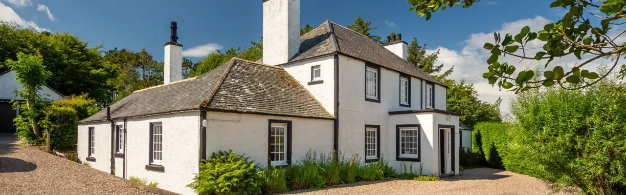 Seventeenth century coastal home is the right medicine: The Old Doctor's House 3