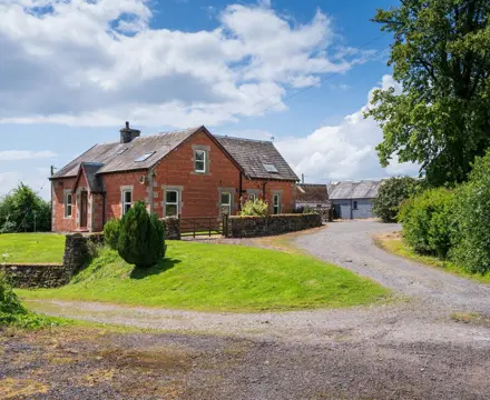 Picturesque farm with potential in the Eskdale Hills : Thorniewhats Farm EXTERIOR 1