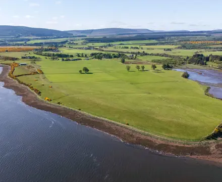 Owner-occupied croft with spectacular views of the Dornoch Firth : Ardmore 1