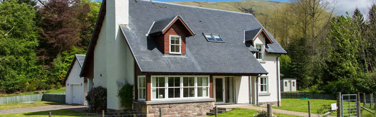 Active Stirlingshire property market reflects happiest place to live in Scotland: Stronvar Garden Cottage Galbraith