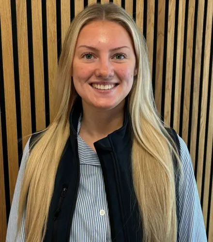 Photo of Laura McDonald