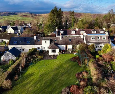 Charming terraced cottage with beautiful hidden garden: Kirkland 1