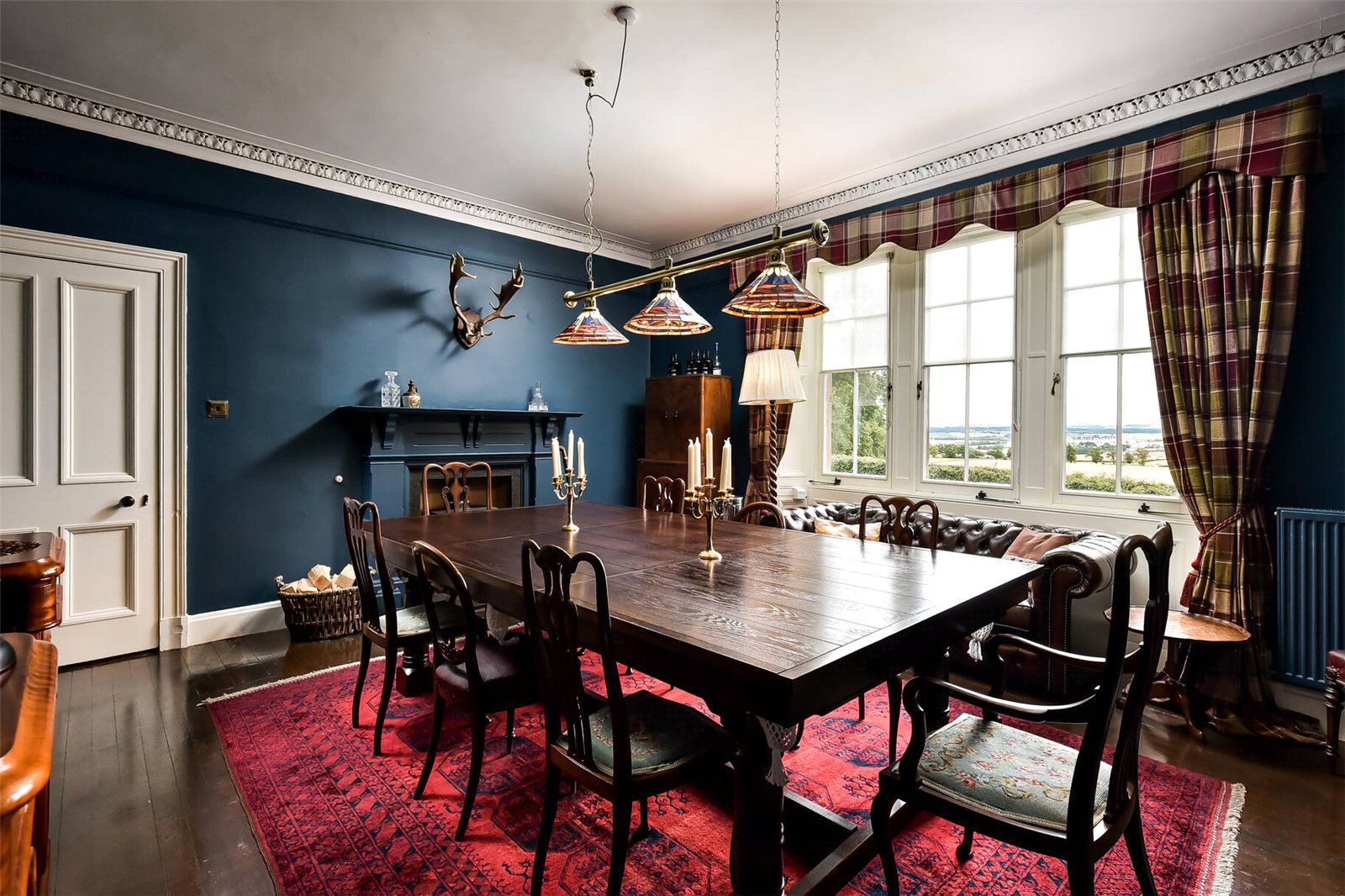 Billiard/Dining Room