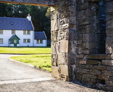 Braemore Walled Garden Properties Offer a Rural Heaven: Braemore Walled Garden 0 808X455