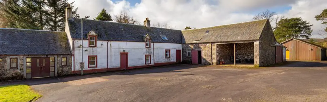 Steading Conversions - A Growing Trend In Farm Businesses: 1588675142 Barnbrock Farm By Bridge Of Weir 808X455