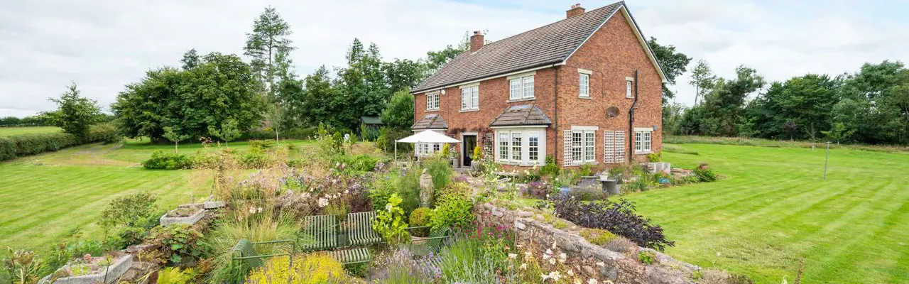 Press Release: Luxury rental property in the Scottish Borders: Oldlangtonlees Garden (Large)