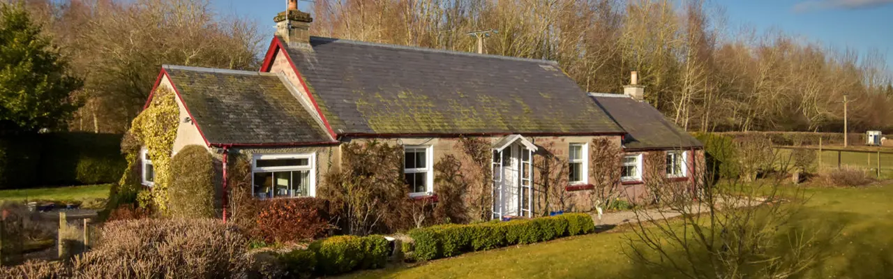 Charming Perthshire Cottage With Paddock: Meikle Fardle Farm Cottage Image 1