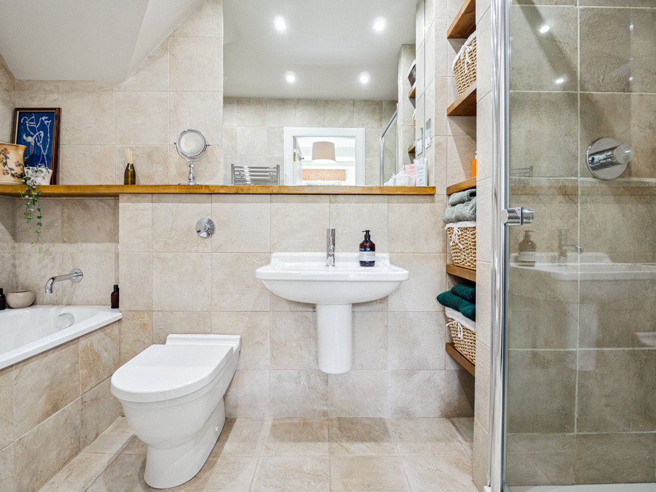 Master Ensuite