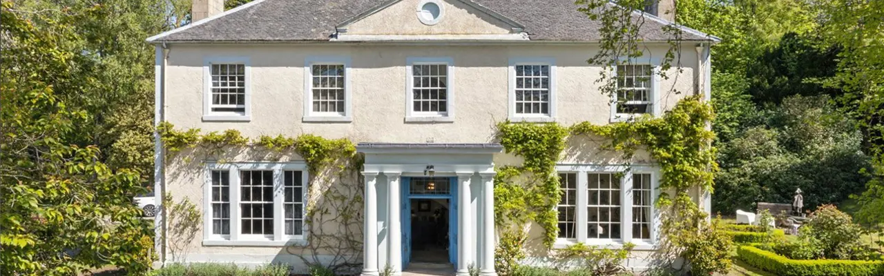 Elegant Georgian House with 60 acres of grounds, woodland and pretty cottage: Str250063 01