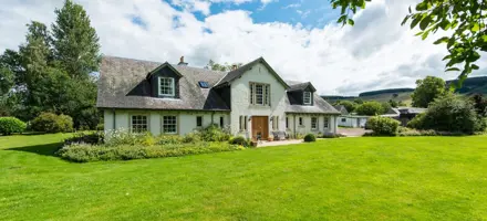 Elegant Country Property, Former Home of Arthur Bell, Entrepreneur and Conservationist: Newholm Of Culter 1 (Large)