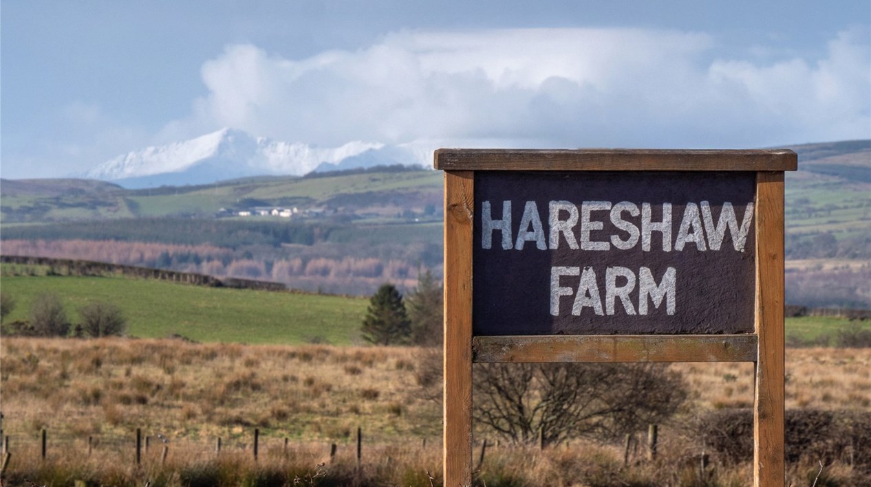 Hareshaw Farm Sign