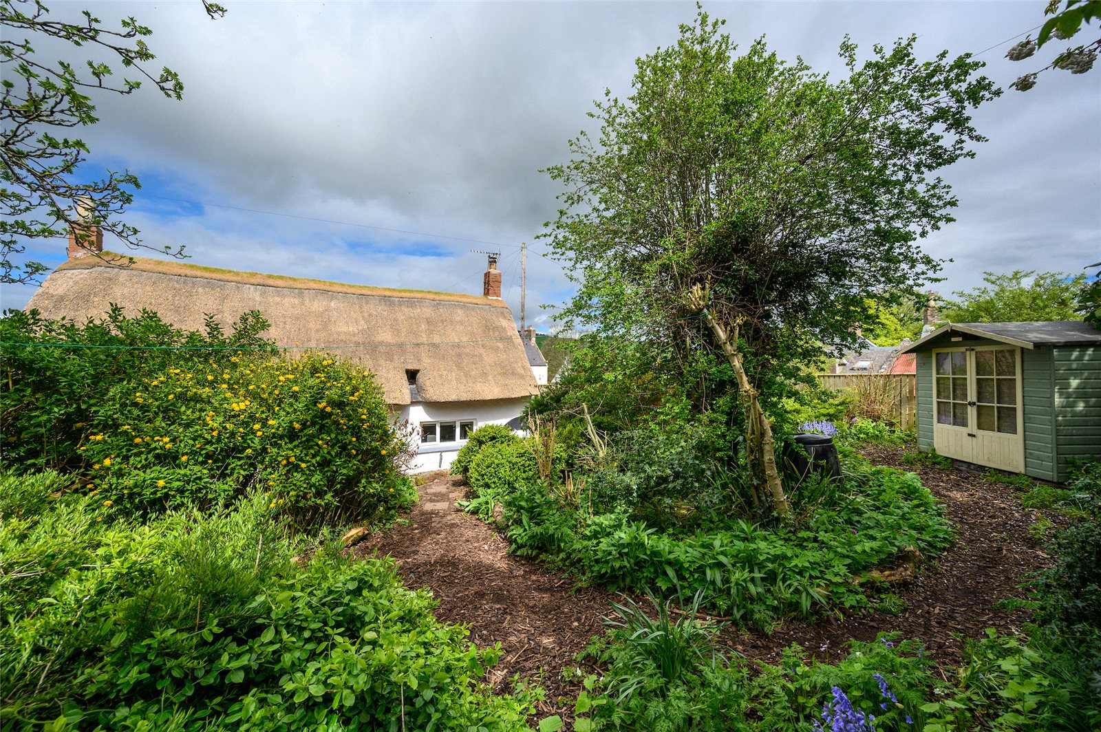 Garden To House
