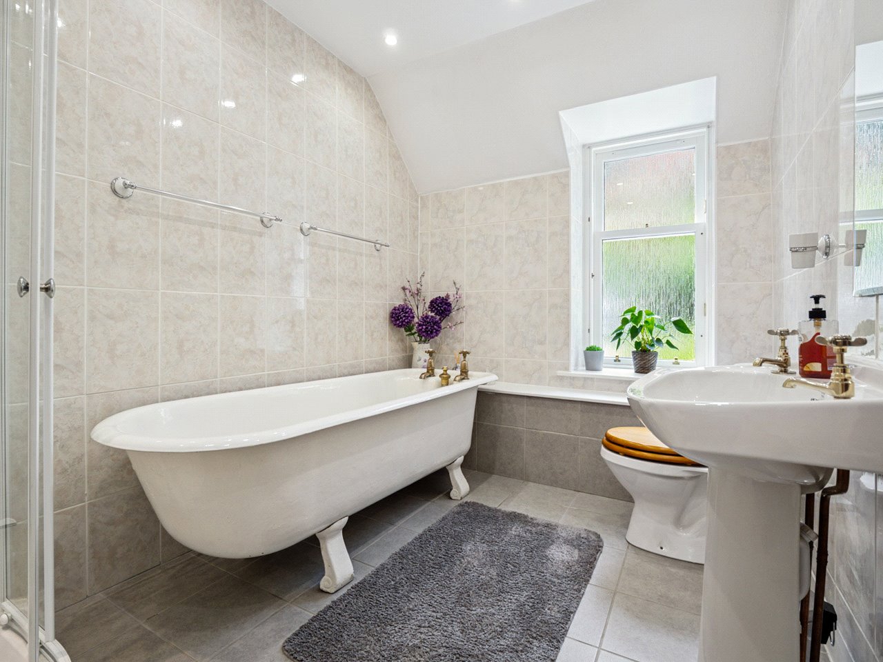 Ensuite 2