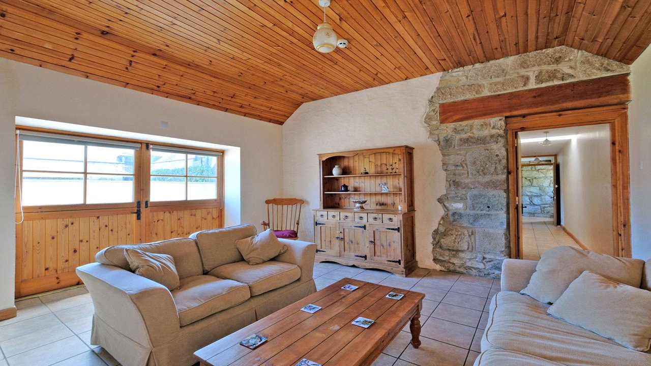 Lounge/ Family Room