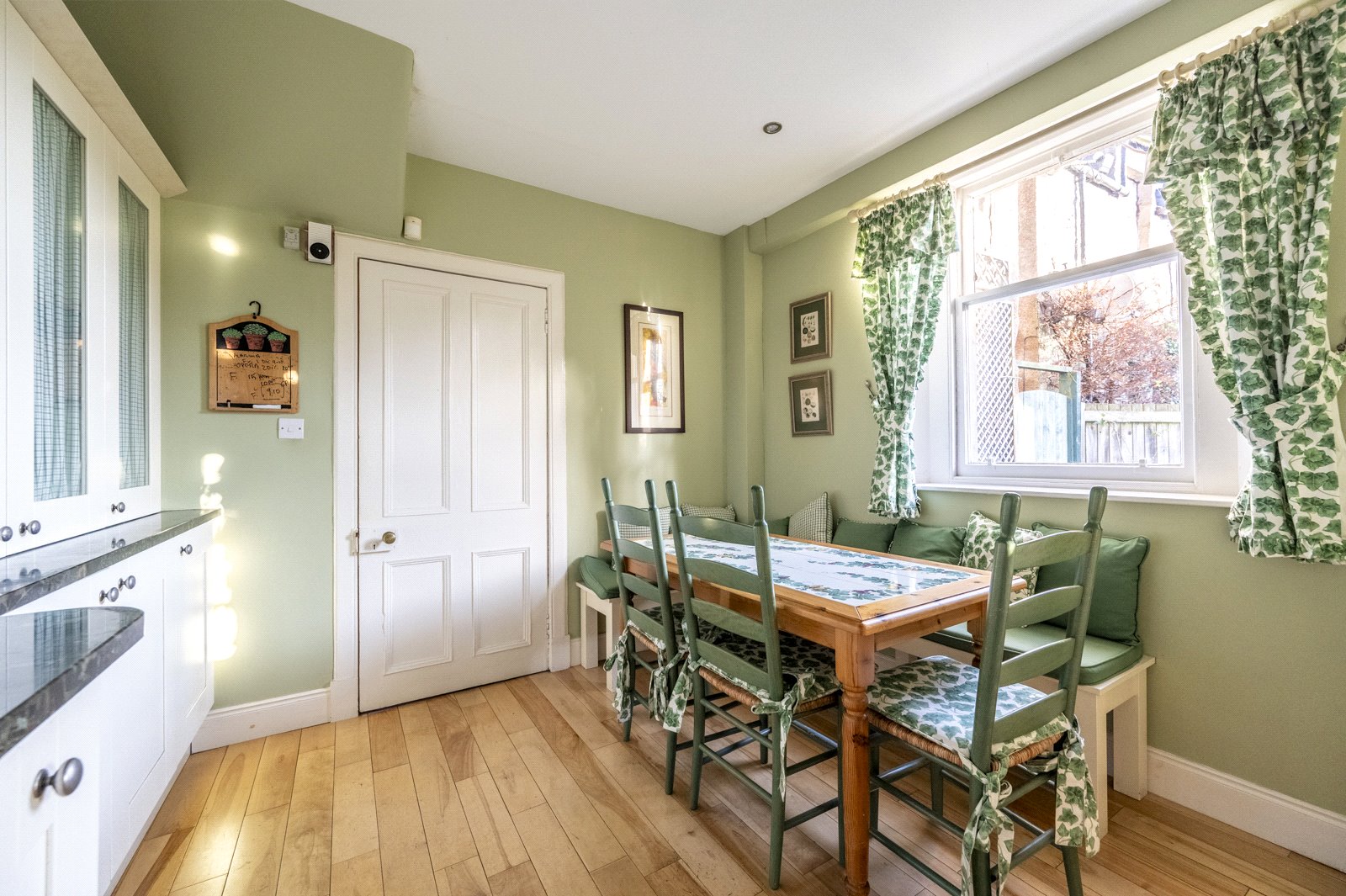 Dining Kitchen