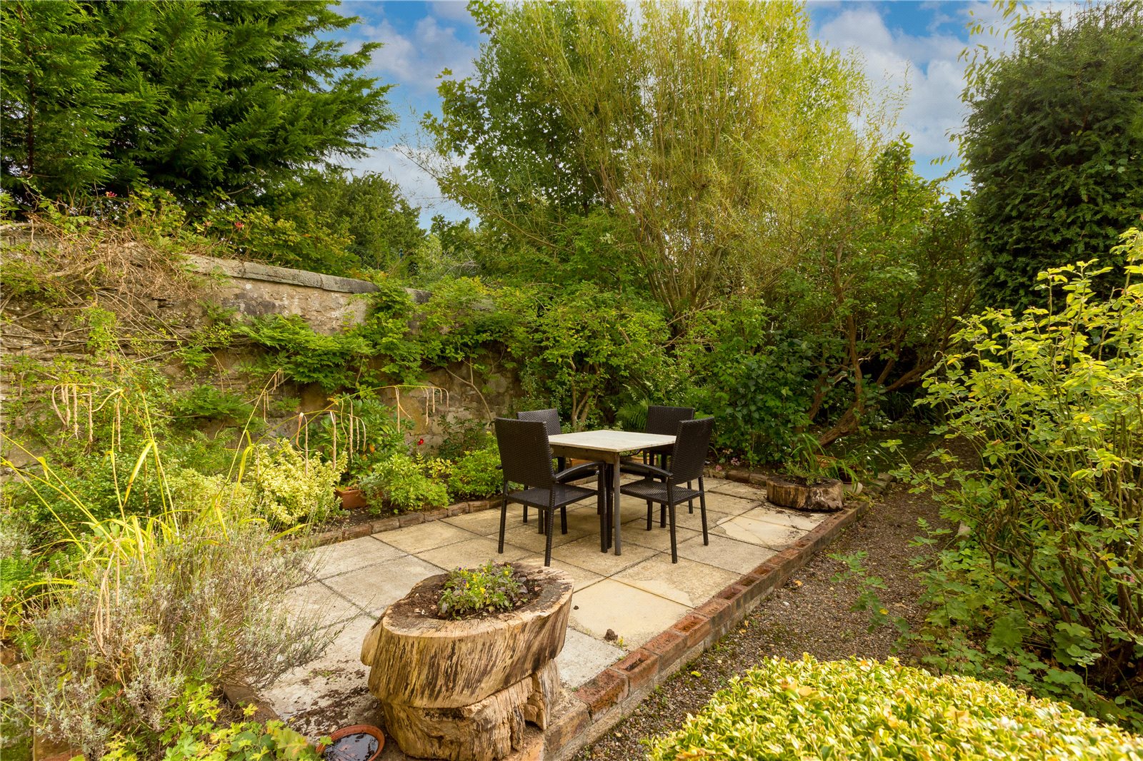 Garden Sitting Area