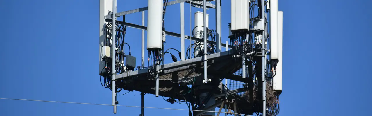 Energy saving v comms: the battle for commercial roof space: Cell Tower | Insights | Galbraith