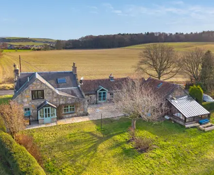 Former Inn offers idyllic lifestyle within easy reach of Dundee and St Andrews: The Pap Inn 1