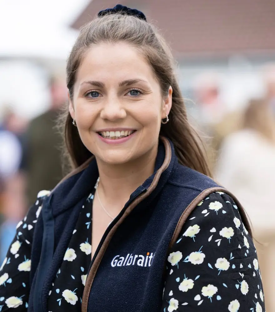 Christina Smith Headshot