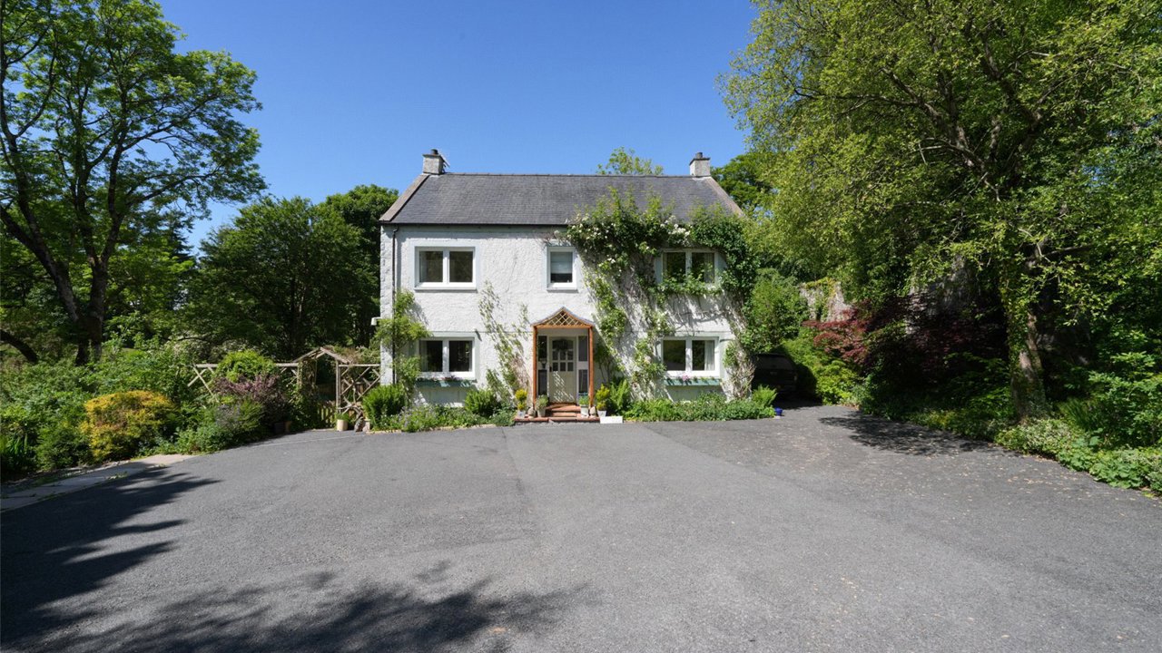 Private sanctuary with pilates studio: Cad210065 06