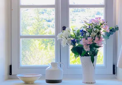 Martine Vogel Flowersinwindow