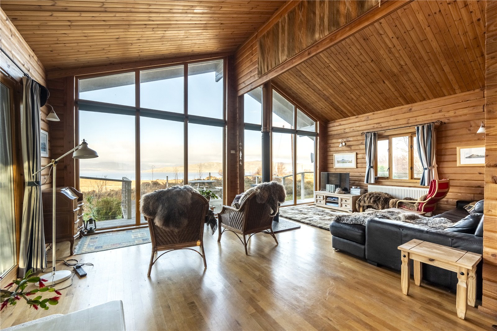 Sitting/Dining Room