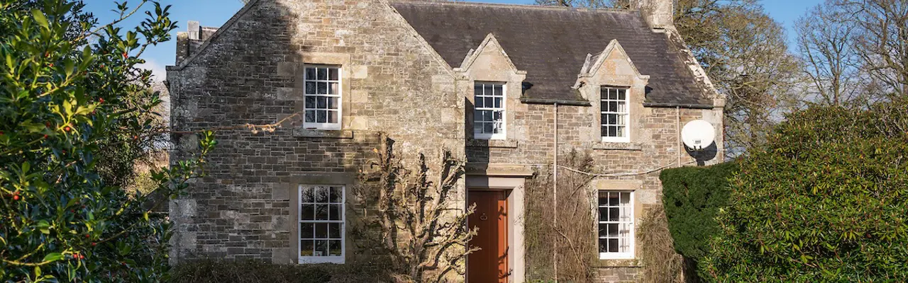 Former farmhouse in sought after location: Clarilaw Farmhouse 1